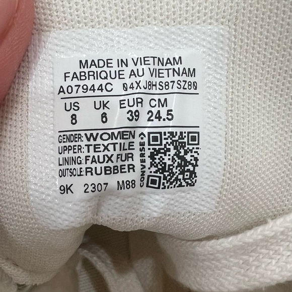 Brand new Converse Chuck Taylor All Star Lift Platform Faux Mohair. NWOT - Picture 7 of 13